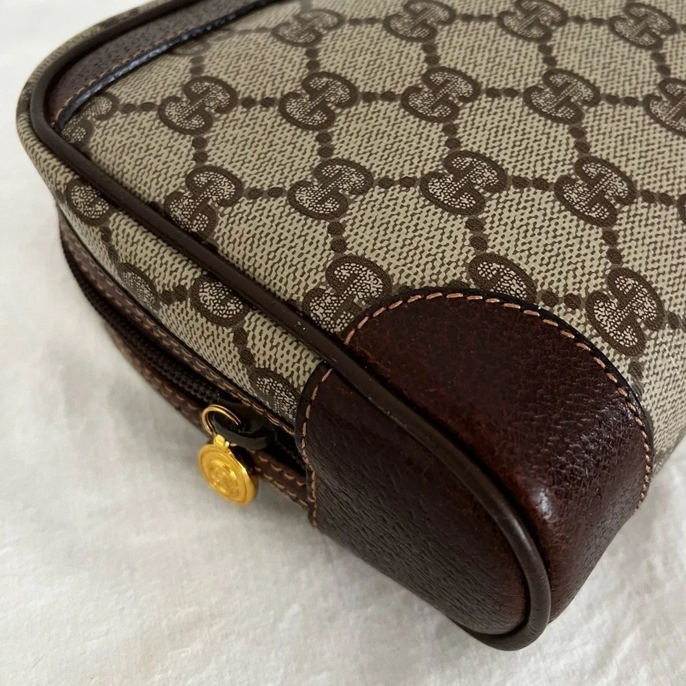 Vintage Gucci GG Supreme Cosmetic Clutch Accessory Collection Late 70s-Early 80s